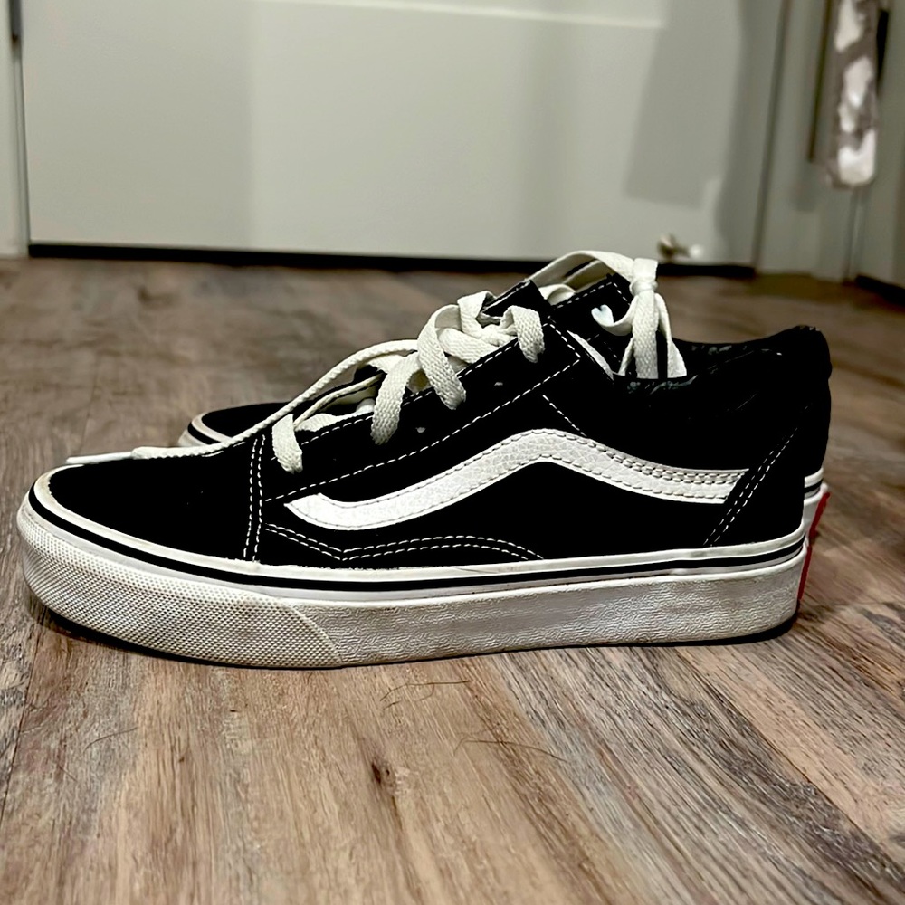 Black/White Vans